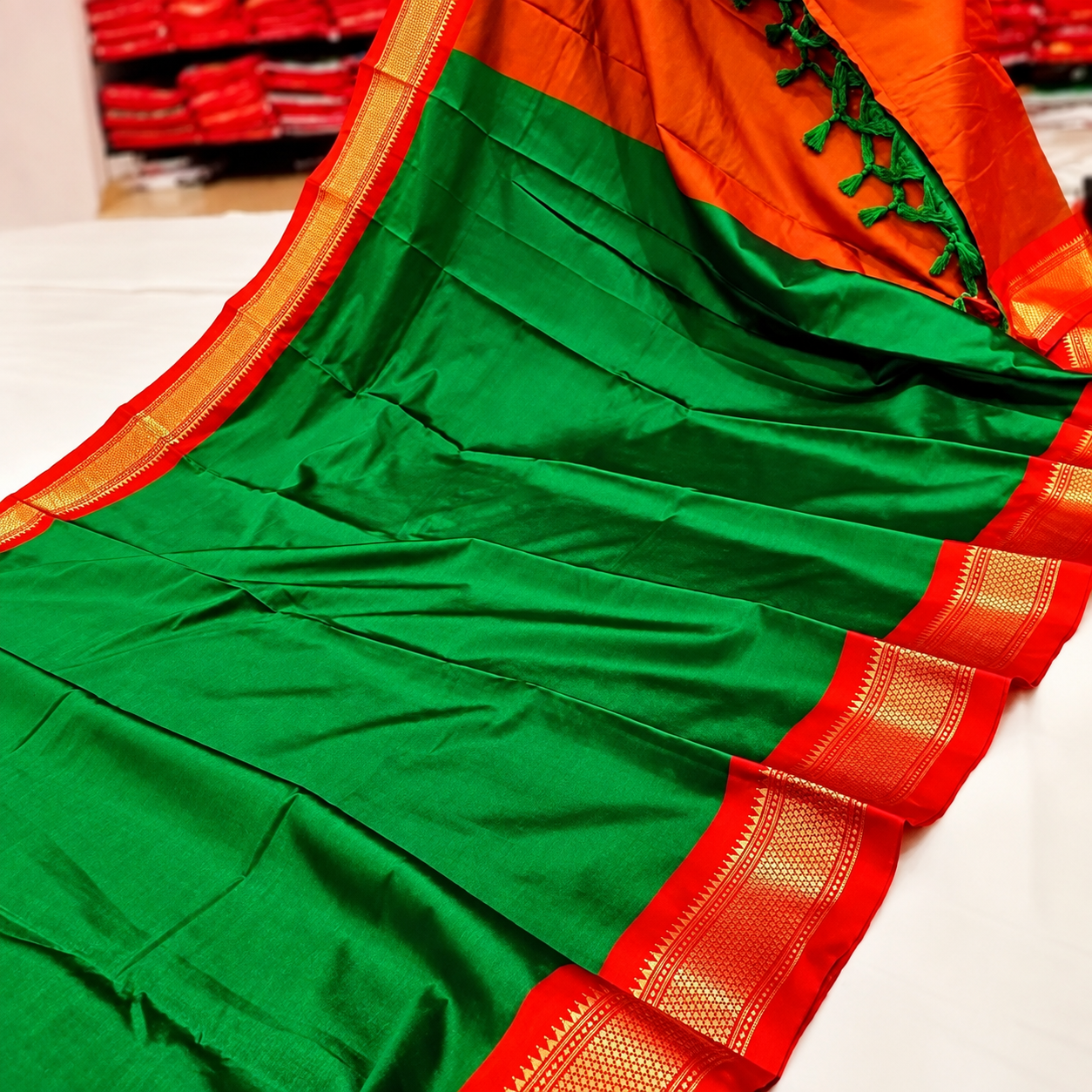 Hathi ₹520 Saree - Emerald Green